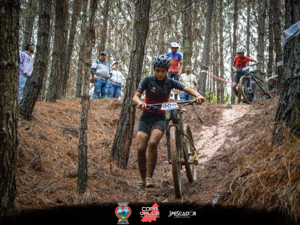 Acción en el circuito de Pavas durante la III válida de la Copa Valle 2026 — foto 3 de 10